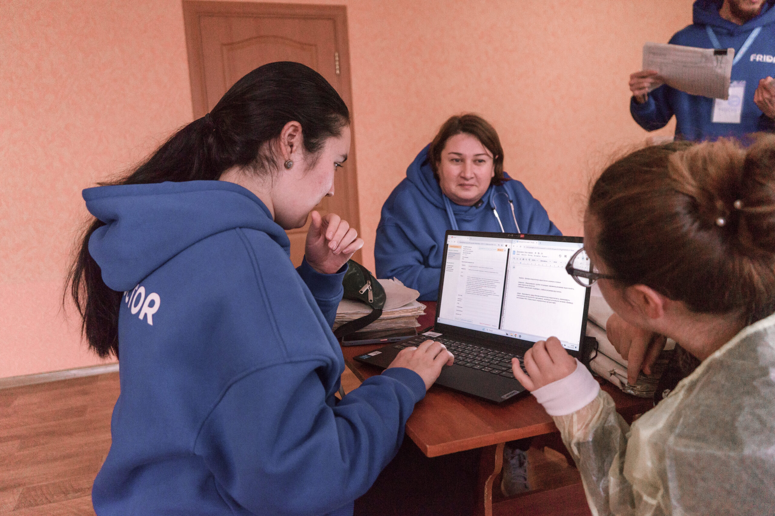 Мобільна стоматологія від FRIDA Ukraine та Фонду Сергія Притули надає допомогу на прифронтових територіях